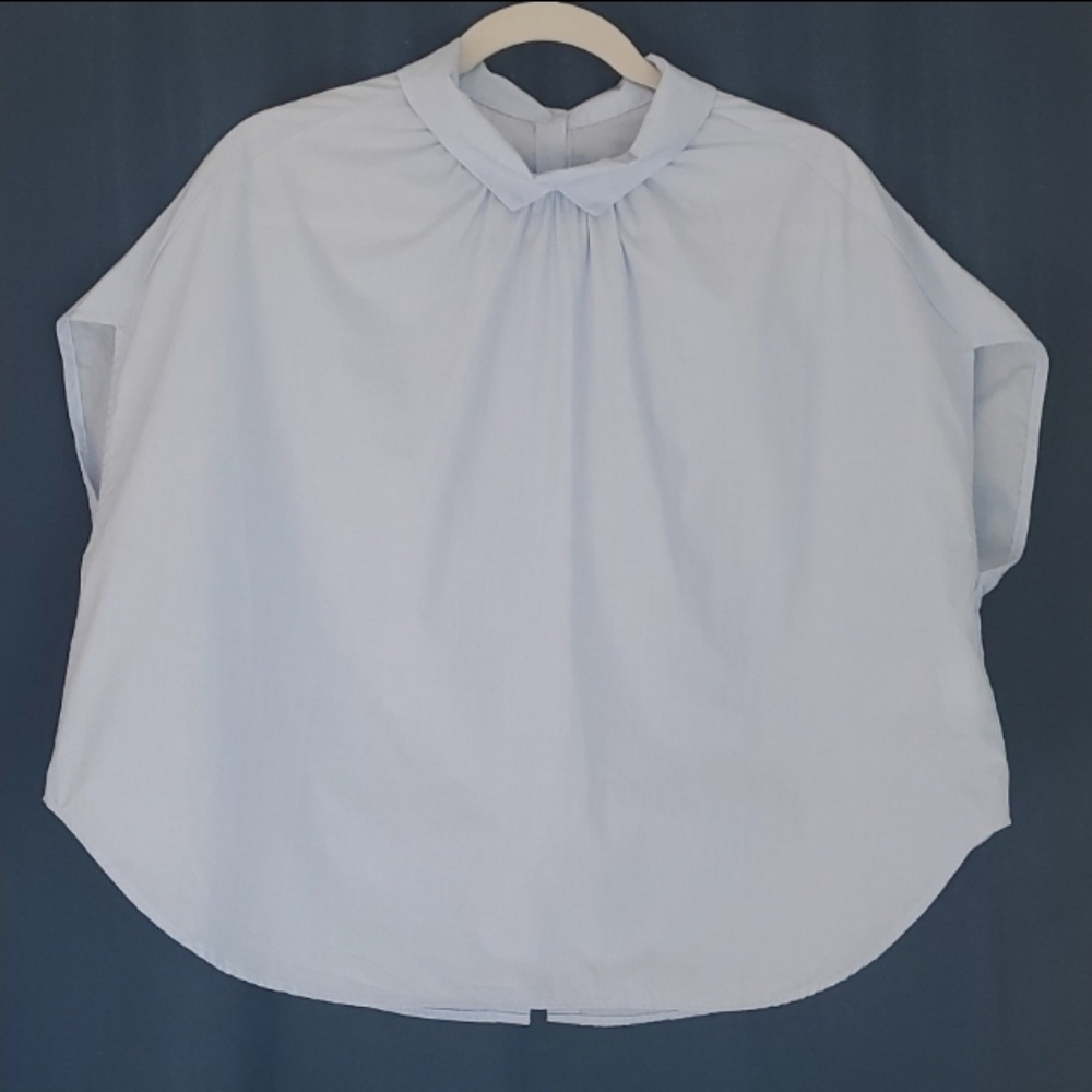 Gallego Desporte, Sleeveless Button Back Shirt, Light Blue, Size M - Picture 3 of 13